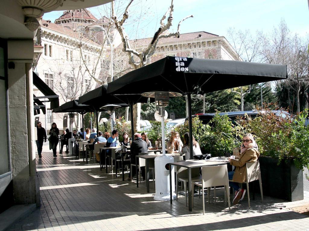 Appartamento Enric Granados 15 Barcellona Esterno foto
